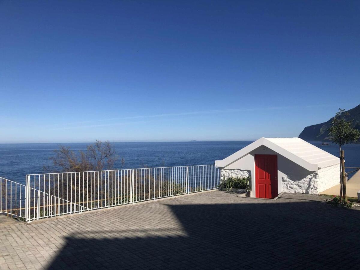 Вілла Casa Del Mar- Wonderfull Sea Views & Swimming Pool Понта-Делґада Екстер'єр фото