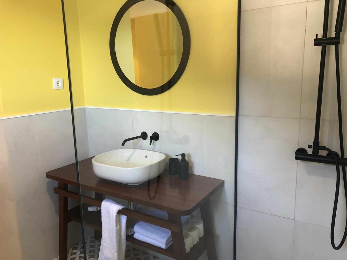 Вілла Casa Del Mar- Wonderfull Sea Views & Swimming Pool Понта-Делґада Екстер'єр фото
