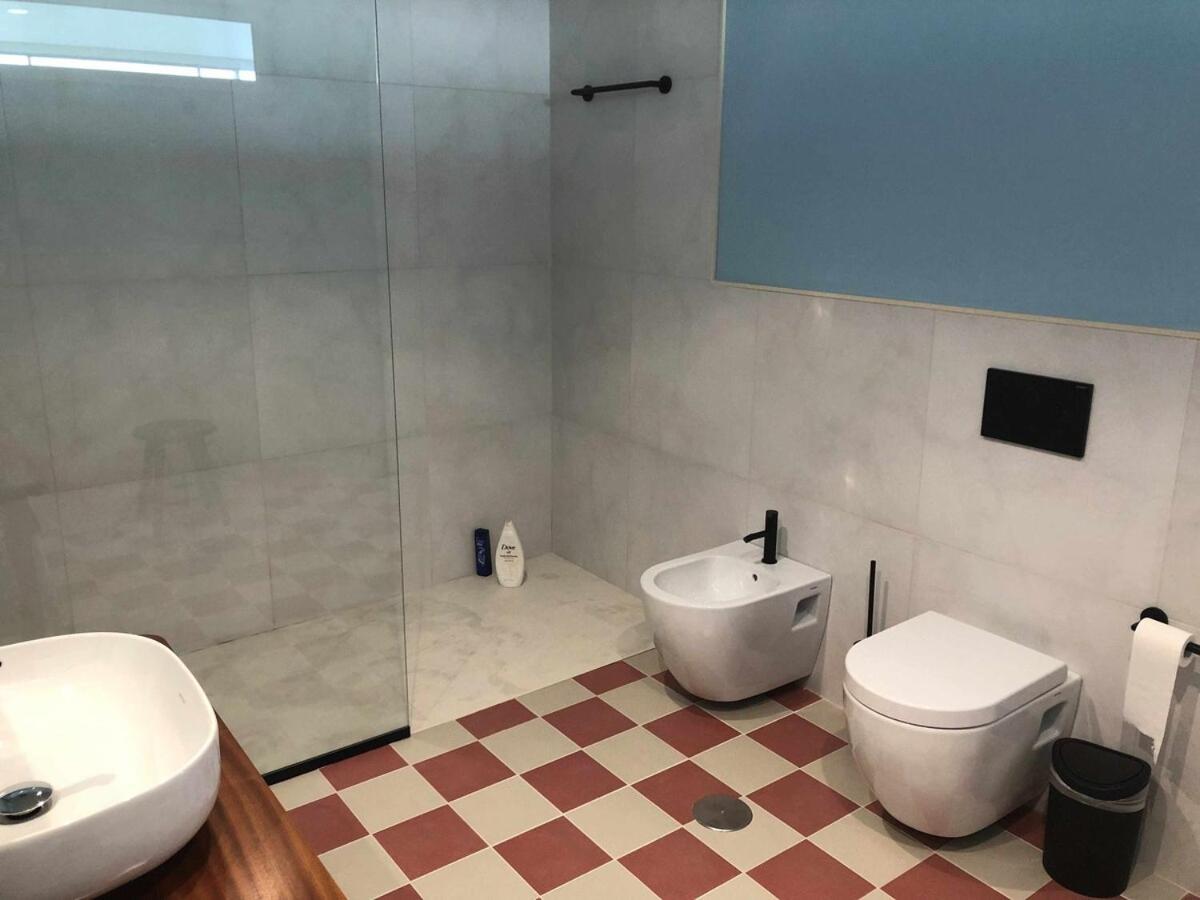 Вілла Casa Del Mar- Wonderfull Sea Views & Swimming Pool Понта-Делґада Екстер'єр фото