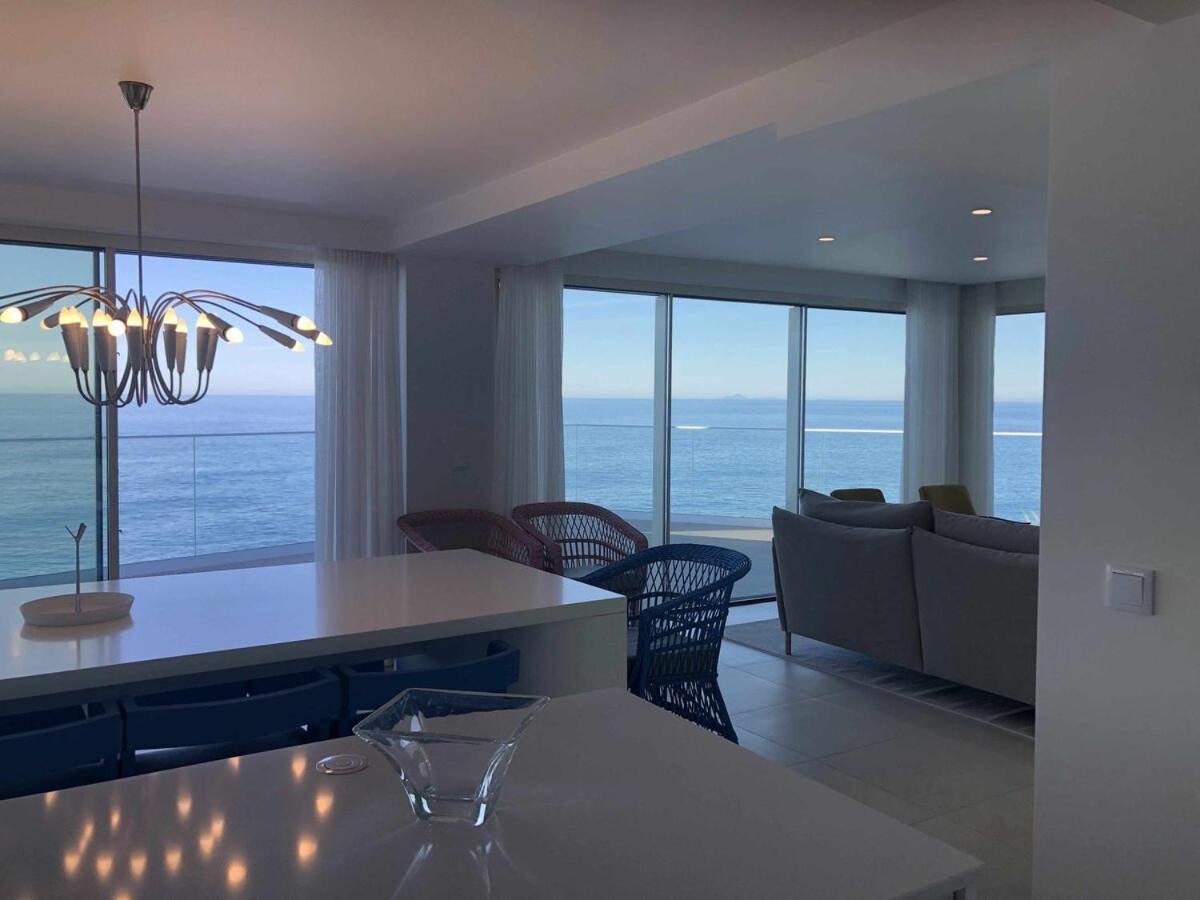 Вілла Casa Del Mar- Wonderfull Sea Views & Swimming Pool Понта-Делґада Екстер'єр фото