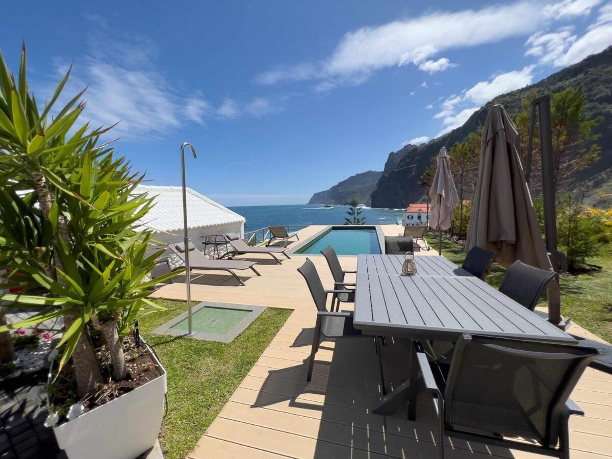 Вілла Casa Del Mar- Wonderfull Sea Views & Swimming Pool Понта-Делґада Екстер'єр фото